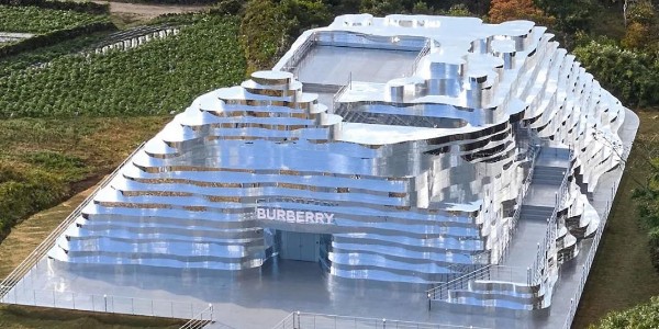 韩国济州岛创建地形镜像快闪店