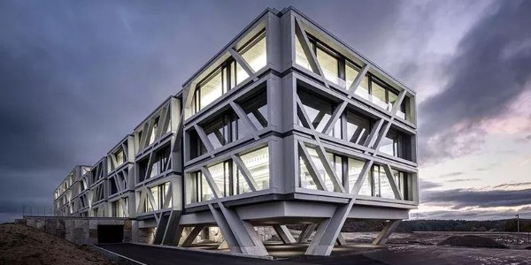 J.MAYER H.ARCHITECTURE新作，120m长的混凝土骨架构成新建筑