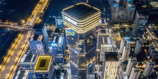 “济南第一高楼”云鼎大厦获2022全球最佳高层建筑杰出奖