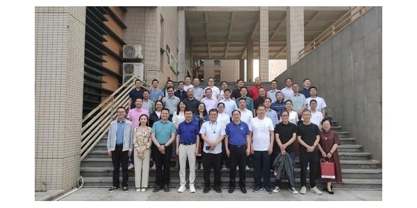 联络校友情谊，共话未来，共谋发展——重庆大学贵州校友访问贵阳市建院交流座谈会圆满举行